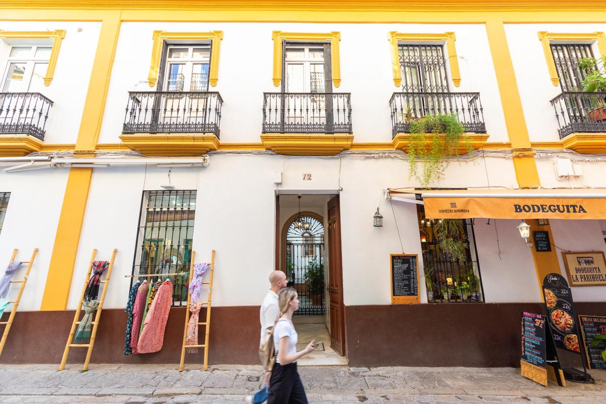 Descubrehome Santa Cruz Private Terrace With Giralda Views Seville Luaran gambar